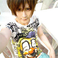 ���ǿ���һ��QQ����������ͷ��һ��һ�Ҵ����氮