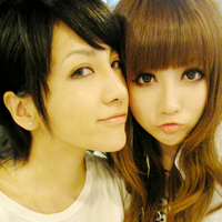 ���ǿ���һ��QQ����������ͷ��һ��һ�Ҵ����氮