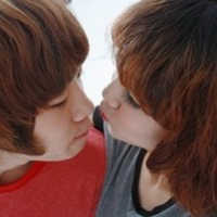 ��������QQ�ռ�����ͷ��һ�ԡ�ִ���氮