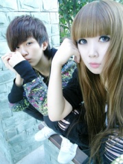 �µ�����QQ����ͷ��һ�ԡ��޷��赵����