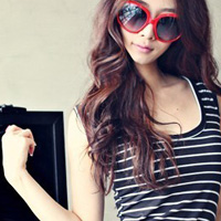 �ɰ����˵ķ�����Ů��ͷ�� �ܷ������տ�һ��ÿ��΢Ц