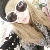 �������ÿ�Ů��ͷ�� ���е��յ���վ����