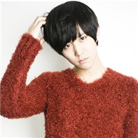 ��ɫ���ķ���������ͷ�� ��������Ƕ�����Ļ�