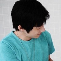 �ޱȿ��ֵ�qq����ͷ��һ��һŮ ���տ���Զ�غ���̫��