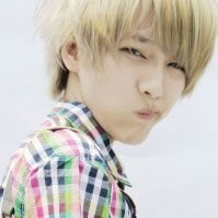 ��򵥵�����������QQͷ�� 