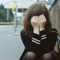 �Ƿ����Ըе�Ů���ռ�ͷ��ͼƬ_����һ���˲�����ǹµ� 