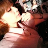 �����Լ�һ���Ҹ�QQŮ��ͷ������΢Ц