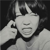 �����Լ�һ���Ҹ�QQŮ��ͷ������΢Ц