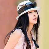 һ����������QQŮ��ͷ����ڿ���