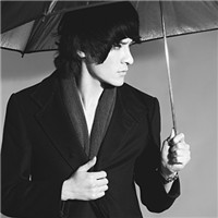 �������ж����ͷ��������Ը�����ͷ�� 