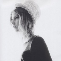 ŷ���ڰ�ͷ��_ĳ���������˲�� 