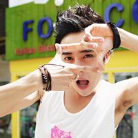 ��ǣ�ֵ�qq����ͷ�� һ��һŮ_�߹��Ǵ�ů���������� 