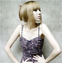 �����Ըе�Ů��