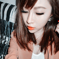 �����еĻ���������Ů��ͷ�񣺵���ֻ��Ϊ�˸�������ķ�ʽ