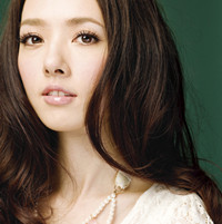 Ц��ʮ�������л�Ψ��qqͷ��Ů����ϧ��ǰ���Ļ�����Զ