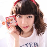 �ɰ����Ů��ͷ���и��Լ���