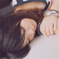 �ഺ����������Ů��������qqͷ�� 