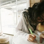 ���ʾ��ѵ����۸��Կռ侲̬QQͷ��ͼƬ 