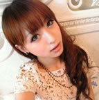 ���Ƕ�����QQ������ͷ��һ����΢Ц