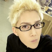 ��������Ů�еĴ��۾�����QQͷ��