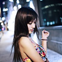 ������ǧ��QQŮ��ͷ�� �׺���һ������