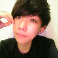 һ���� ����һ�ֽ�ɫ�� QQͷ�� - QQ����ͷ���ȫ