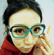 ��������������Ů����̬������QQͷ�� 