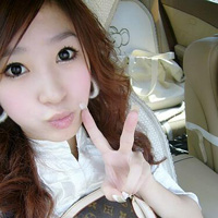 ����Ů�����˿ɰ��ķ�����ͷ��СС������ǿ�øо�