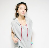 ������ڰ׵��������׺ɫ�� 