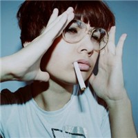 �������ĳ�Ů��Խ���ͷ��ͼƬ 