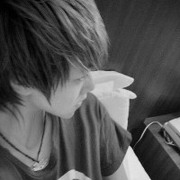 �˸е�90�������ڰ�ͷ�� �Ҳ��Ǹ�С������ 