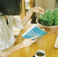 С�˸е�Ů��ͷ�� ʱ�ⲻ����ת