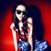 ����촽��Ů��QQͷ��_�����ĵ���ɫ������