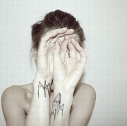 ����촽��Ů��QQͷ��_�����ĵ���ɫ������