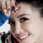 ������Ŀɰ�Ů��ͷ��,������΢Ц�������������˵ĵط�