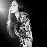 ������Ŀɰ�Ů��ͷ��,������΢Ц�������������˵ĵط�