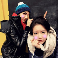 �Ҹ��ķ���������ͷ��һ��һŮ ������������