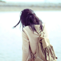 �������µ����⾳����������Ů��ͷ��