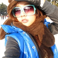 ����������ʱ����Ů������ͷ�� 