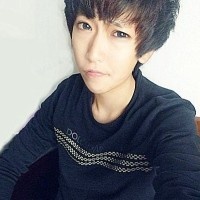 �������Ӱʱ�и���90��Ů��QQͷ��_ 