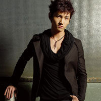 һ���ӻԻ͹��ɷ�����qqͷ��ֻ�и�Ŭ���ŵõ����ɾ���