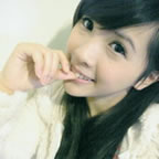 ���Ƕ�����QQ������ͷ��һ����΢Ц