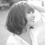 �ܶ�Ŀɰ�Ů����̬�ĺڰ�QQͷ��ͼƬ