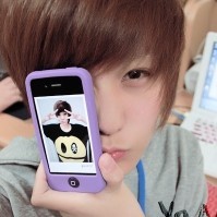 �ɰ��ķ���������ͷ��һ��һŮ ���㣬���ǿ�����ӵ�һ����