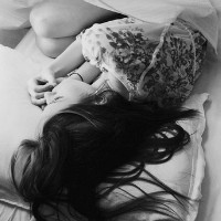 �Ƿ����Ըе�Ů���ռ�ͷ��ͼƬ_����һ���˲�����ǹµ� 