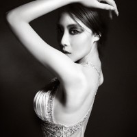 ������ڰ׵��������׺ɫ�� 