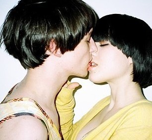 �� �� �֡�QQͷ�� 