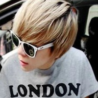 8�³���QQͷ�񣺱���ĸ��ܸ��Լ�һ��ʹ��