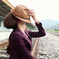 ������а��qq����ͷ�� һ��һŮ_̤�����ݷ׷ɵ����� 