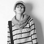 ʱ�и��Ե�QQ�����ڰ�ͷ�� ���������������ź� 